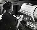 Early US Census Machines 1950 08010