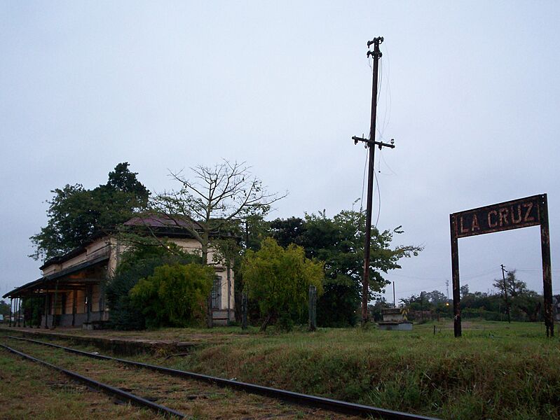 Estación La Cruz, ferrocarril Urquiza