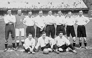 Archivo:Football at the 1912 Summer Olympics - UK squad
