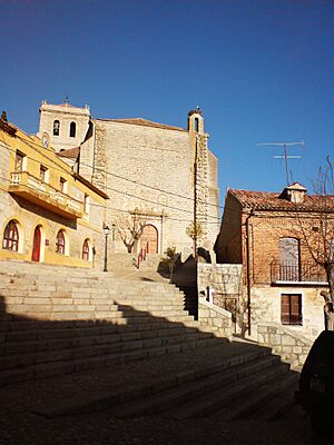 Archivo:Iglesia Parroquial de San Pedro Apostol (Mucientes)