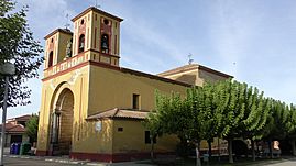 Archivo:Iglesia parroquial de Villalazán