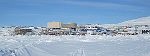 Archivo:Iqaluit skyline