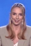 Archivo:Jodie Comer during an interview, August 2021 (cropped)