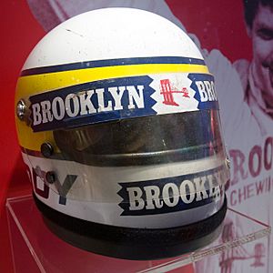 Archivo:Jody Scheckter helmet Museo Ferrari