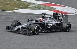 Archivo:Mclaren MP4-29 Jenson Button 2014 F1 Chinese GP