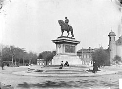 Archivo:Monument al general Prim, a Barcelona ANC-1-402-N-10415