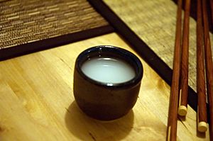 Archivo:Nigori sake