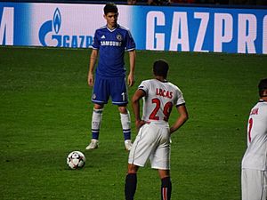 Archivo:Oscar v PSG 2014