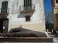 Palau de los Montoliu, Ajuntament d'El Morell, escultura de Madola "la ma com a eina"