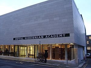 Archivo:Royal Hibernian Academy building in Ely Place, Dublin, Ireland