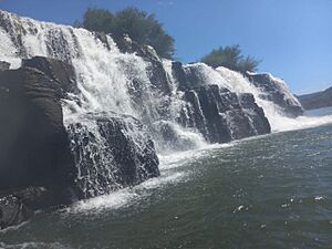 Archivo:Saltos del Moconá -El soberbio- Misiones - Argentina