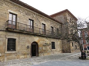 Archivo:143 Casa Jove-Labandera, Museo Casa Natal de Jovellanos, pl. Jovellanos 2 (Cimavilla, Gijón)