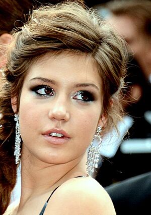 Adèle Exarchopoulos Cannes 2014.jpg