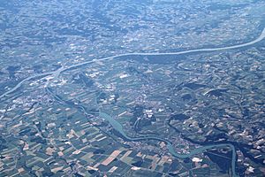Archivo:Austria Enns Donau river Enns from southwest IMG 9059