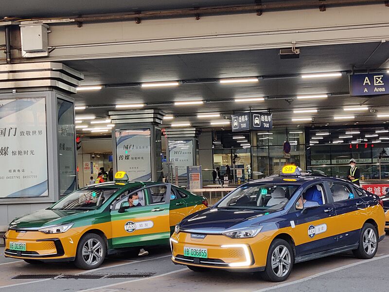 Beijing EU5 Taxis IMG001