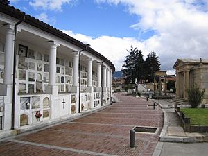 Bogotá Trapecio Cementerio Central.JPG