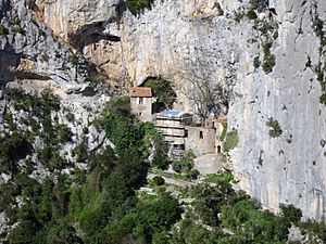 Archivo:Ermitage de Galamus 20050517