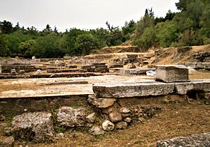Archivo:Estoa de Zeus Eleuterios (Ágora de Atenas).