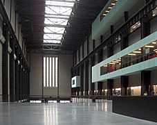Hall Tate Modern 1