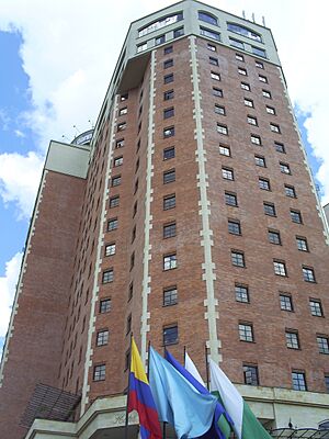 Archivo:Hotel Dann Carlton-Medellin
