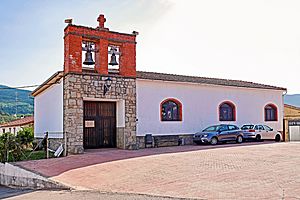 Archivo:Iglesia parroquial de Navarredonda de la Rinconada