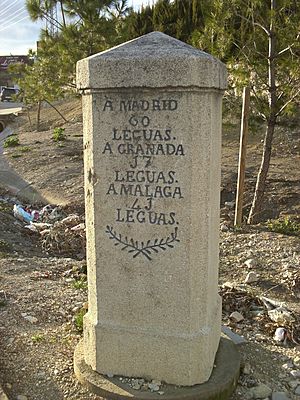 Archivo:Jaén - Hito cerca de la glorieta del Tanatorio