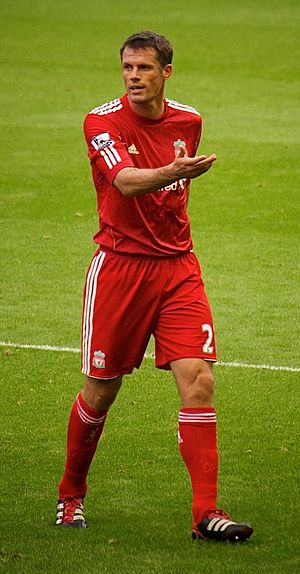 Archivo:Jamie Carragher Liverpool vs Bolton 2011