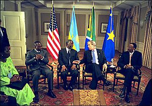 Archivo:Kabila mbeki bush kagame