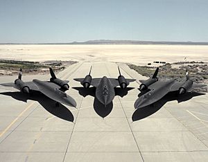 Archivo:Lockheed SR-71s