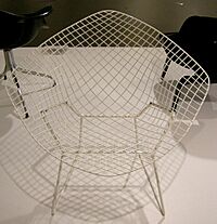 Archivo:Ngv design, harry bertoia, diamond chair, 1951