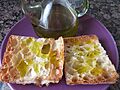 Pan tostado y aceite de oliva