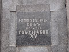 Archivo:Plaque at Tsitsernakaberd for Benedictus PP. XV