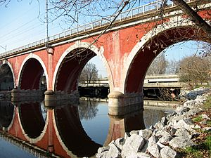 Archivo:Puente de los Franceses (Madrid) 01