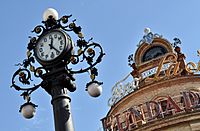 Archivo:Reloj Gallo Azul Jerez