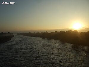 Archivo:Rio Cazones