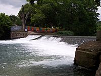 Archivo:Rio Vista Dam (2005)