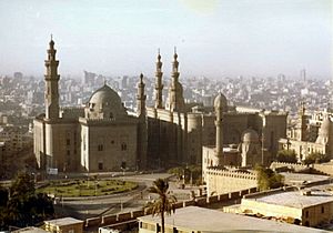 Archivo:Sultan-hasan-mosque