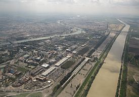Triana (Sevilla) - Aerial photograph.jpg
