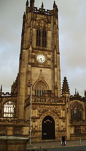 Archivo:2004-10-09 Manchester Cathedral