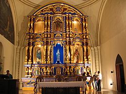 Archivo:Altar mayor de Parroquia Santa Ana