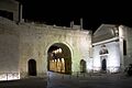 Arco di Augusto Fano illuminato