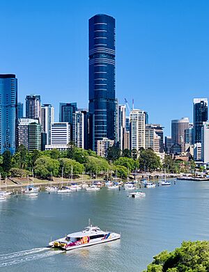 Archivo:Brisbane Skytower, Brisbane in November 2019, 01