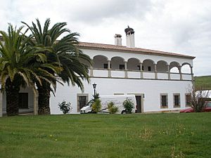 Archivo:Cáceres - Monasterio de San Francisco el Real 28