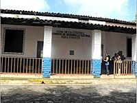 Archivo:Casa de la Cultura en Perquín, El Salvador - 2009