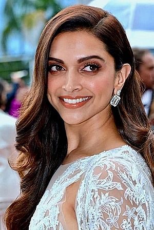 Archivo:Deepika Padukone Cannes 2018 (cropped)