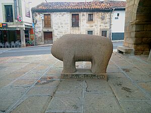 Archivo:EL BARRACO (Berraco Rcuperacion Escultorica · era - Romanico Celta) - b