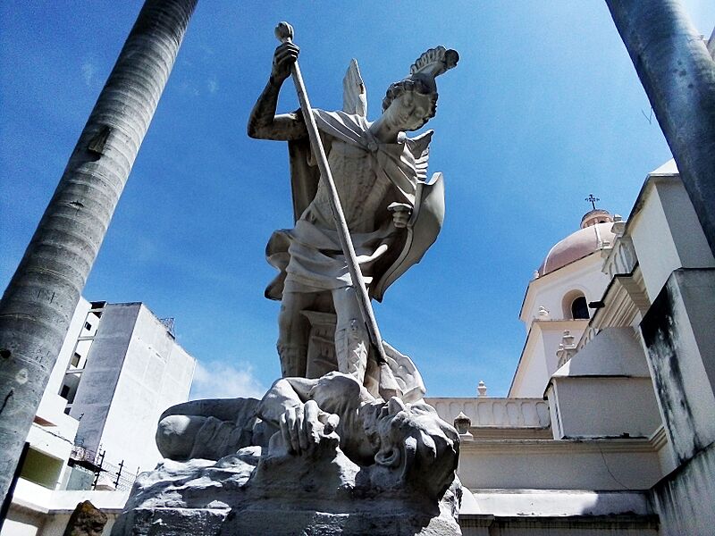 Estatua San Miguel Arcangel Honduras
