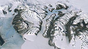 Archivo:Ferrar Glacier, Antarctica (15473959520)