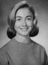 Archivo:Hillary Clinton in 1965 Eyrie
