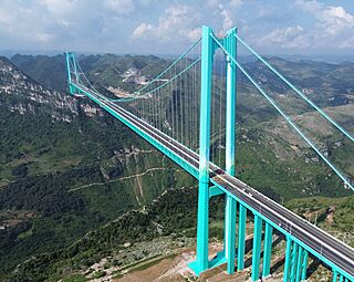 Huajiang Canyon Bridge1.JPG